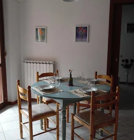 Luminoso, Tra Mare E Apartamento Quiesa